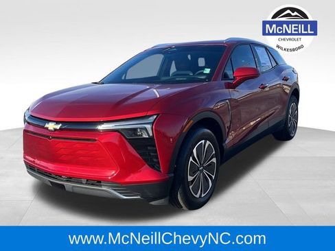 Used 2024 Chevrolet Blazer EV LT image 3