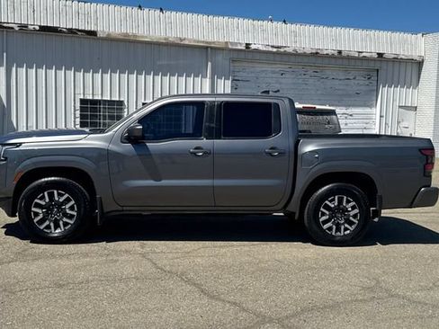 Certified 2022 Nissan Frontier SV RWD image 7