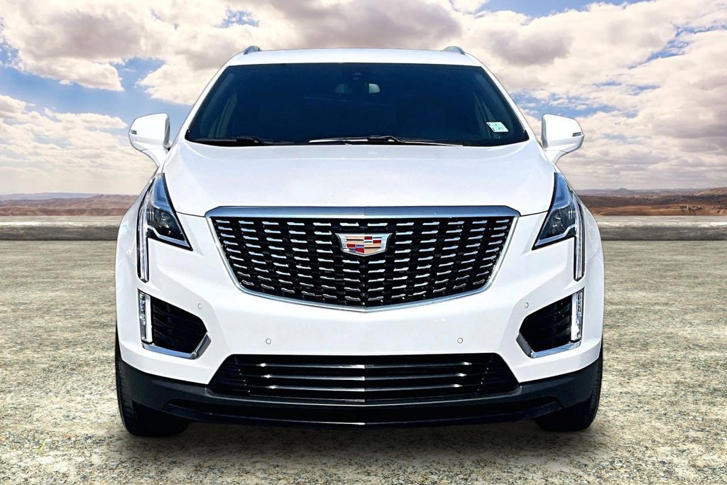 Certified 2024 Cadillac XT5 Luxury w/ LPO, Floor Liner Package AWD/4WD image 2