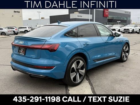 Used 2021 Audi e-tron Prestige w/ Prestige Package image 9