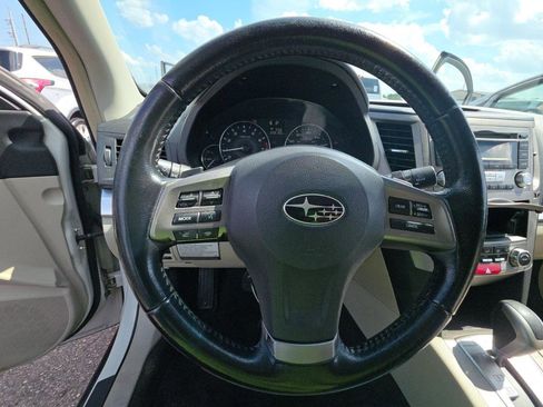 Used 2012 Subaru Outback 2.5i Premium w/ Popular Pkg 1B AWD/4WD image 10