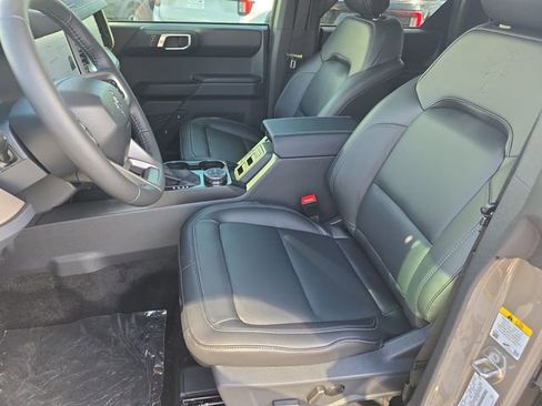 New 2025 Ford Bronco Outer Banks image 17