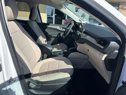 Used 2021 Ford Escape SE w/ Convenience Package image 14