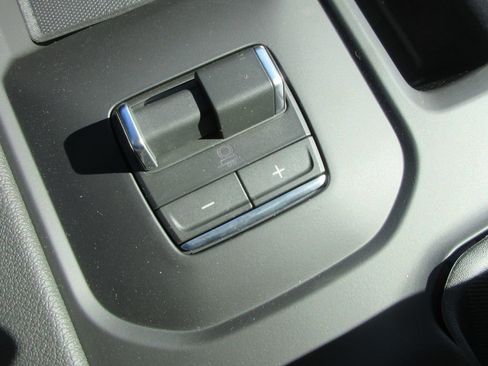 New 2026 GMC Sierra 2500 AT4 w/ AT4 Premium Plus Package AWD/4WD image 21