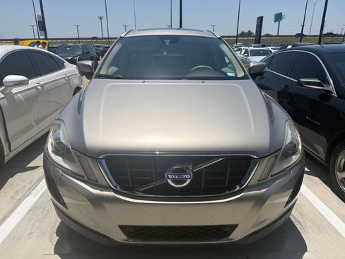 Used 2013 Volvo XC60 T6 AWD/4WD image 2