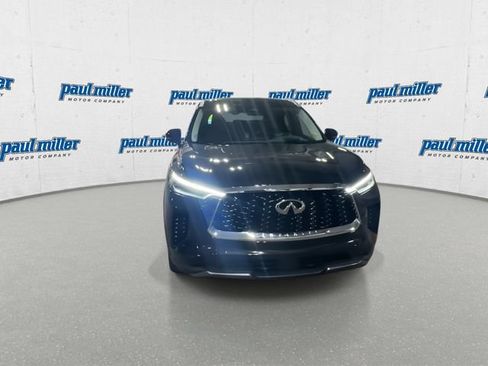 Used 2023 INFINITI QX60 Sensory w/ Vision Package AWD/4WD image 4