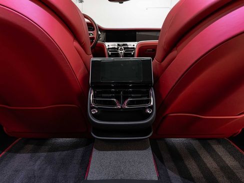 Used 2022 Bentley Flying Spur Plug-In Hybrid image 39