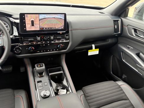 New 2026 Nissan Pathfinder Rock Creek image 13