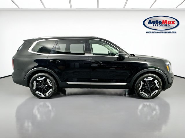 Used 2023 Kia Telluride EX w/ EX Captain's Chair Package AWD/4WD image 10