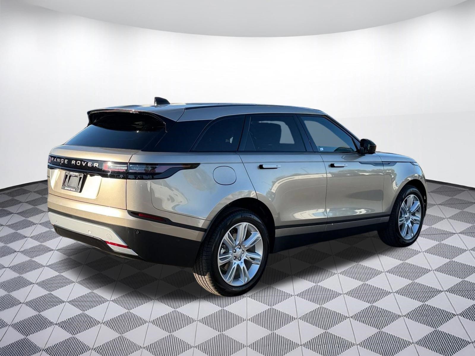 New 2026 Land Rover Range Rover Velar S AWD/4WD image 9