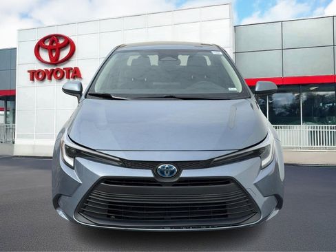 Used 2023 Toyota Corolla Hybrid Sedan image 7