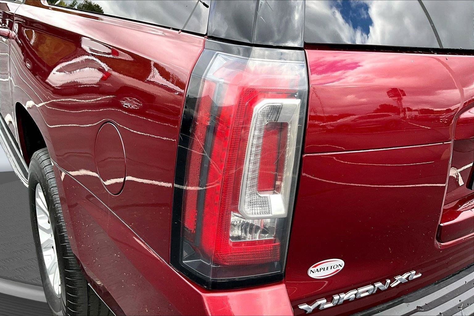 Used 2020 GMC Yukon XL SLT w/ Open Road Package AWD/4WD image 32