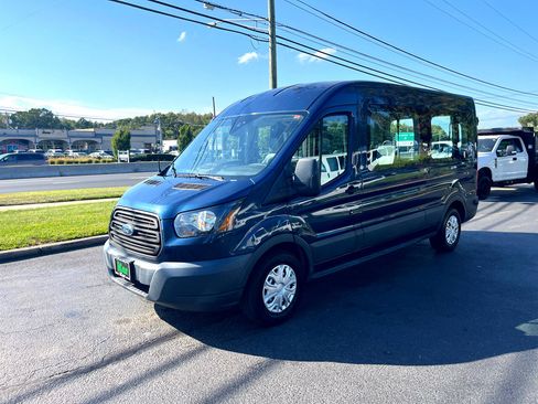 Used 2017 Ford Transit 350 XL image 3