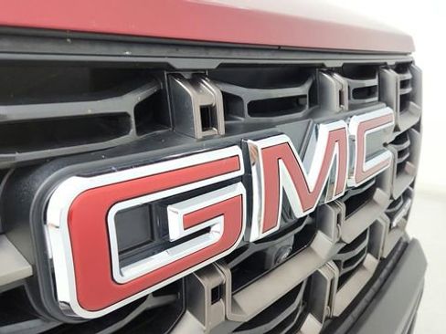 Used 2024 GMC Canyon AT4X w/ AT4X AEV Edition image 40