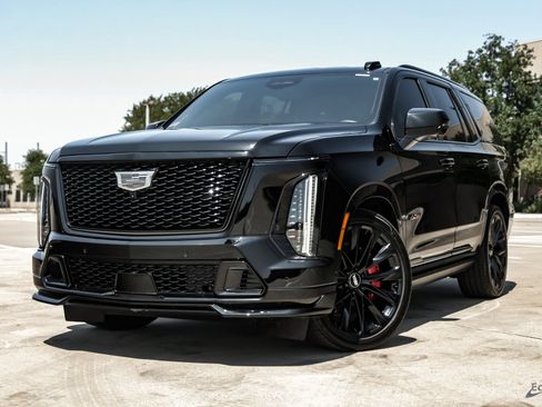 Used 2026 Cadillac Escalade V w/ LPO, ONYX Package AWD/4WD image 6