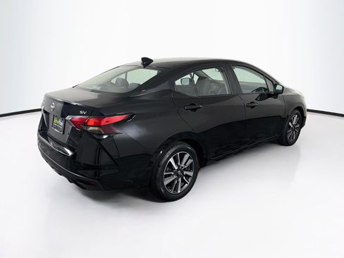 Used 2024 Nissan Versa SV FWD image 9