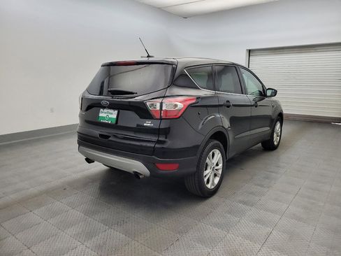 Used 2017 Ford Escape SE w/ SE Cold Weather Package AWD/4WD image 9