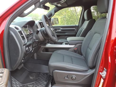 New 2026 RAM 1500 Big Horn AWD/4WD image 11