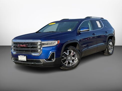 Used 2023 GMC Acadia SLT image 2