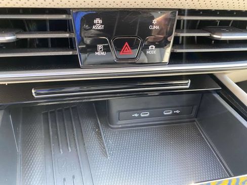 Certified 2026 Volkswagen Atlas SE w/ Panoramic Sunroof Package FWD image 28