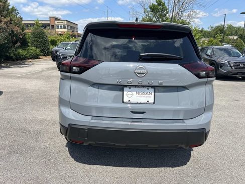 New 2026 Nissan Rogue SV FWD image 6