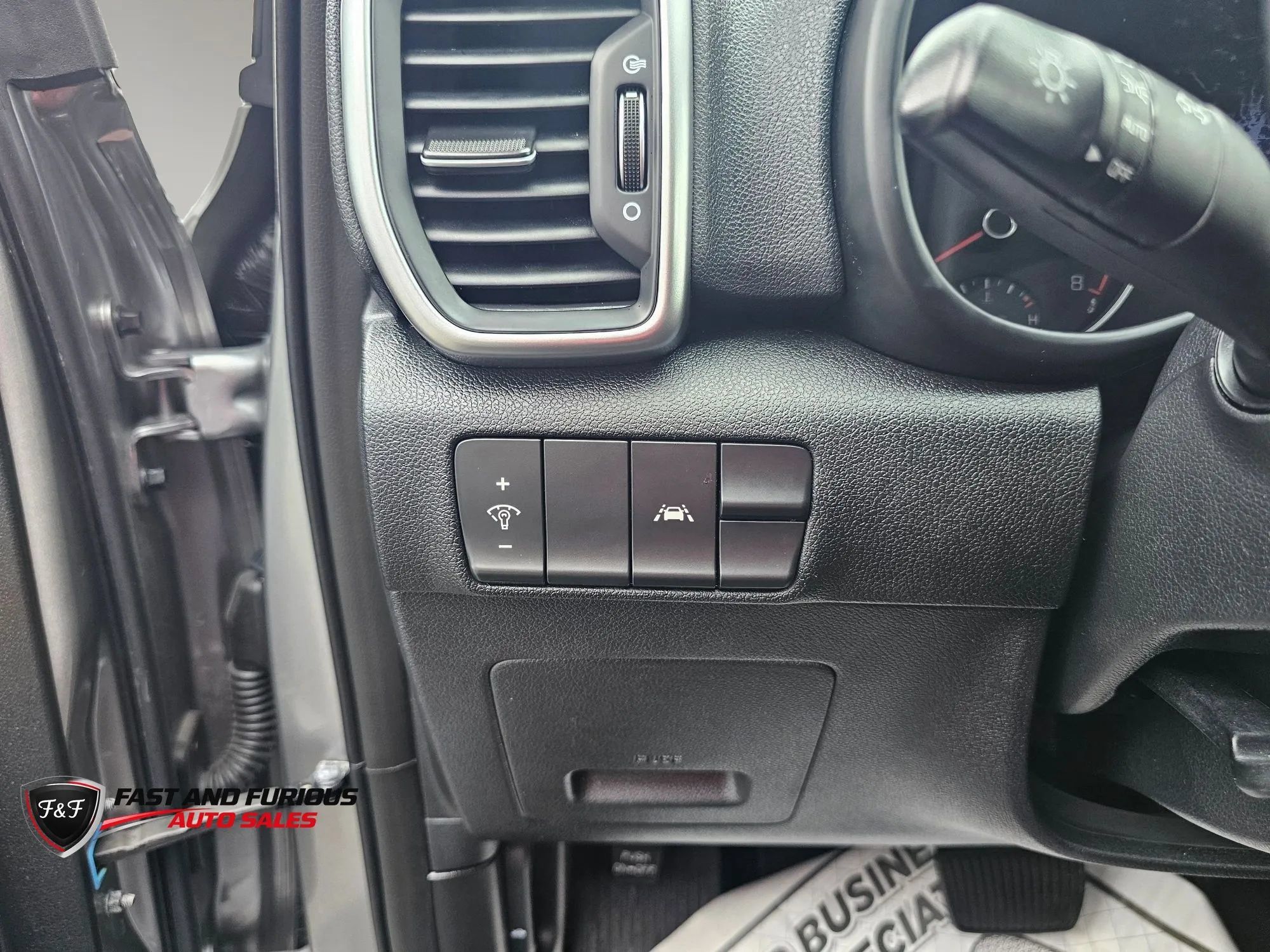 Used 2020 Kia Sportage LX FWD image 33