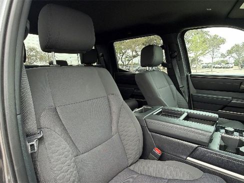 Used 2025 Toyota Tundra SR5 image 39