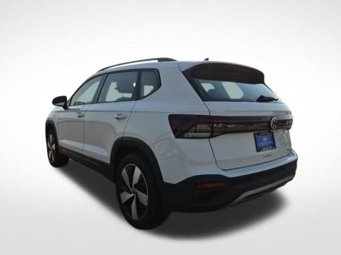 Used 2025 Volkswagen Taos S AWD/4WD image 7