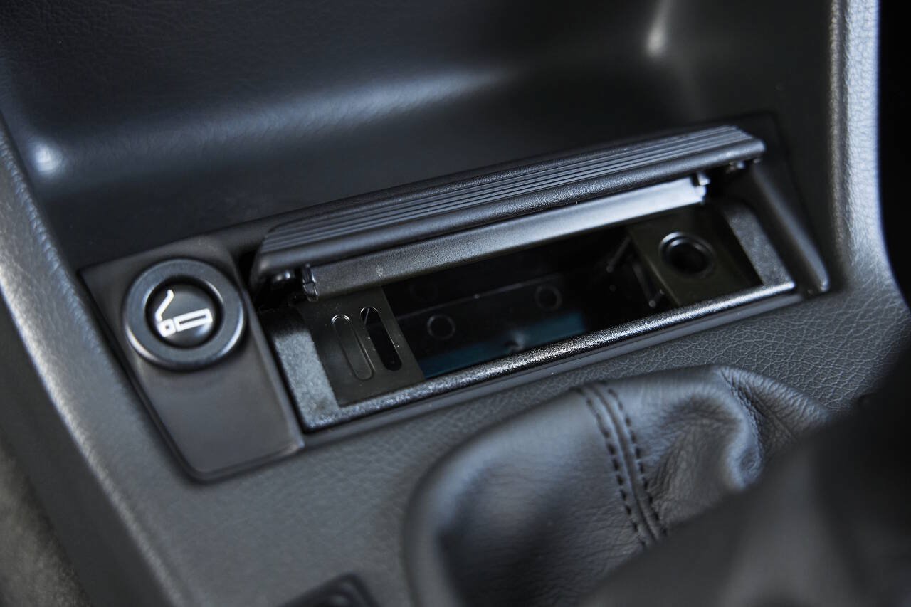 Used 1988 BMW M3 Coupe RWD image 56