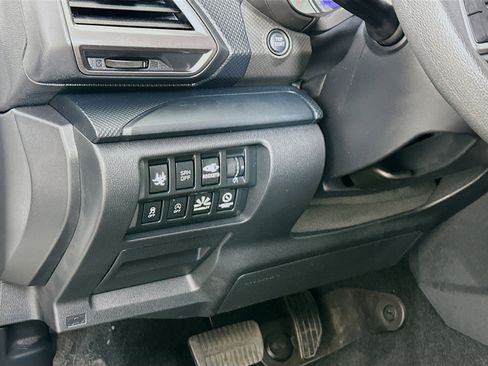 Used 2024 Subaru Forester AWD/4WD image 16
