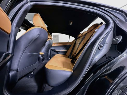 Used 2024 Lexus IS 300 w/ Comfort Package RWD image 30