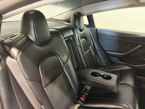 Used 2022 Tesla Model 3 Long Range AWD/4WD image 28