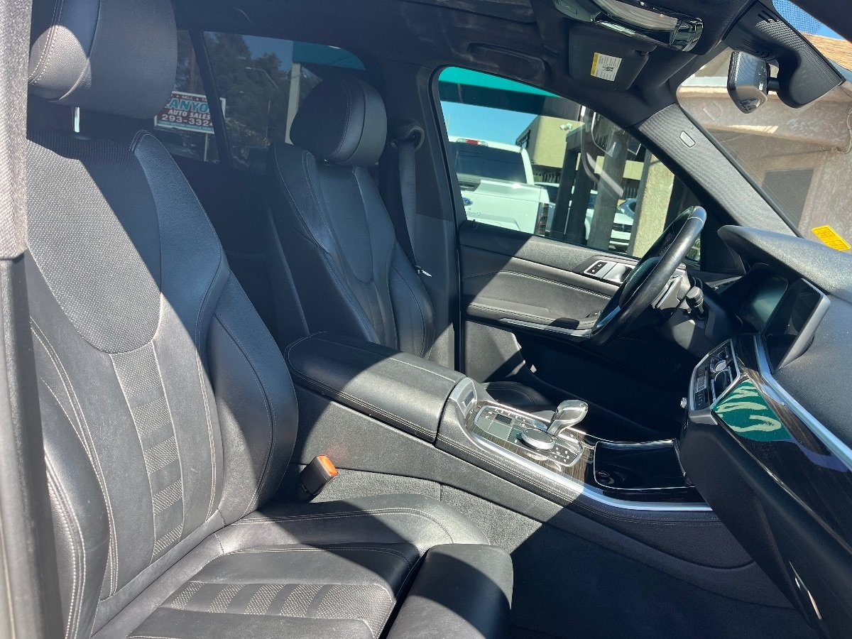 Used 2019 BMW X5 xDrive40i w/ Convenience Package AWD/4WD image 38