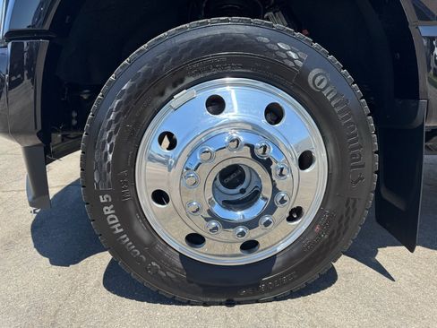 Certified 2026 Ford F450 Platinum w/ FX4 Off-Road Package AWD/4WD image 29
