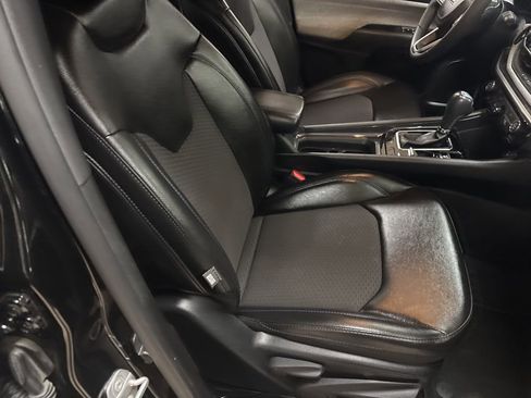 Used 2023 Jeep Compass Latitude image 33