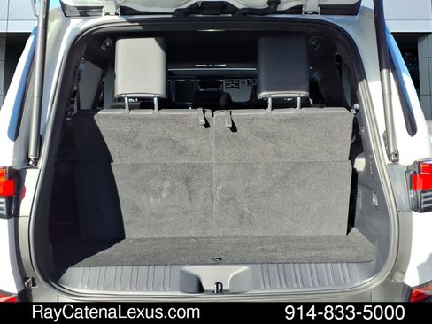 Certified 2024 Lexus GX 550 w/ Cold Area Package image 19