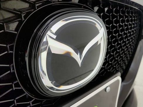 Used 2025 MAZDA MAZDA3 s Sport FWD image 31