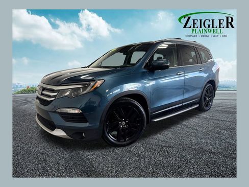 Used 2017 Honda Pilot Elite image 1