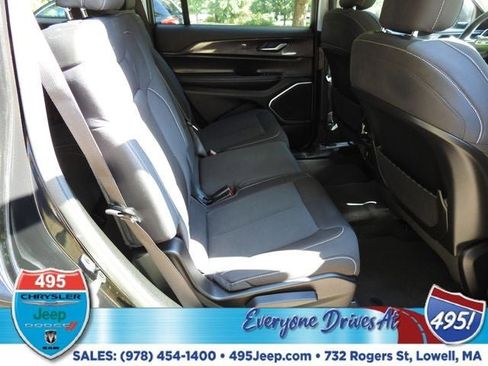 Used 2021 Jeep Grand Cherokee L Laredo w/ Luxury Tech Group I image 14