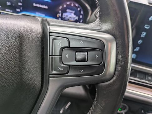 Used 2022 Chevrolet Silverado 1500 LT AWD/4WD image 22