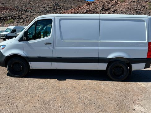 New 2025 Mercedes-Benz Sprinter 2500 image 2