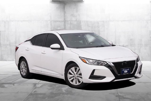 Used 2022 Nissan Sentra S FWD image 2