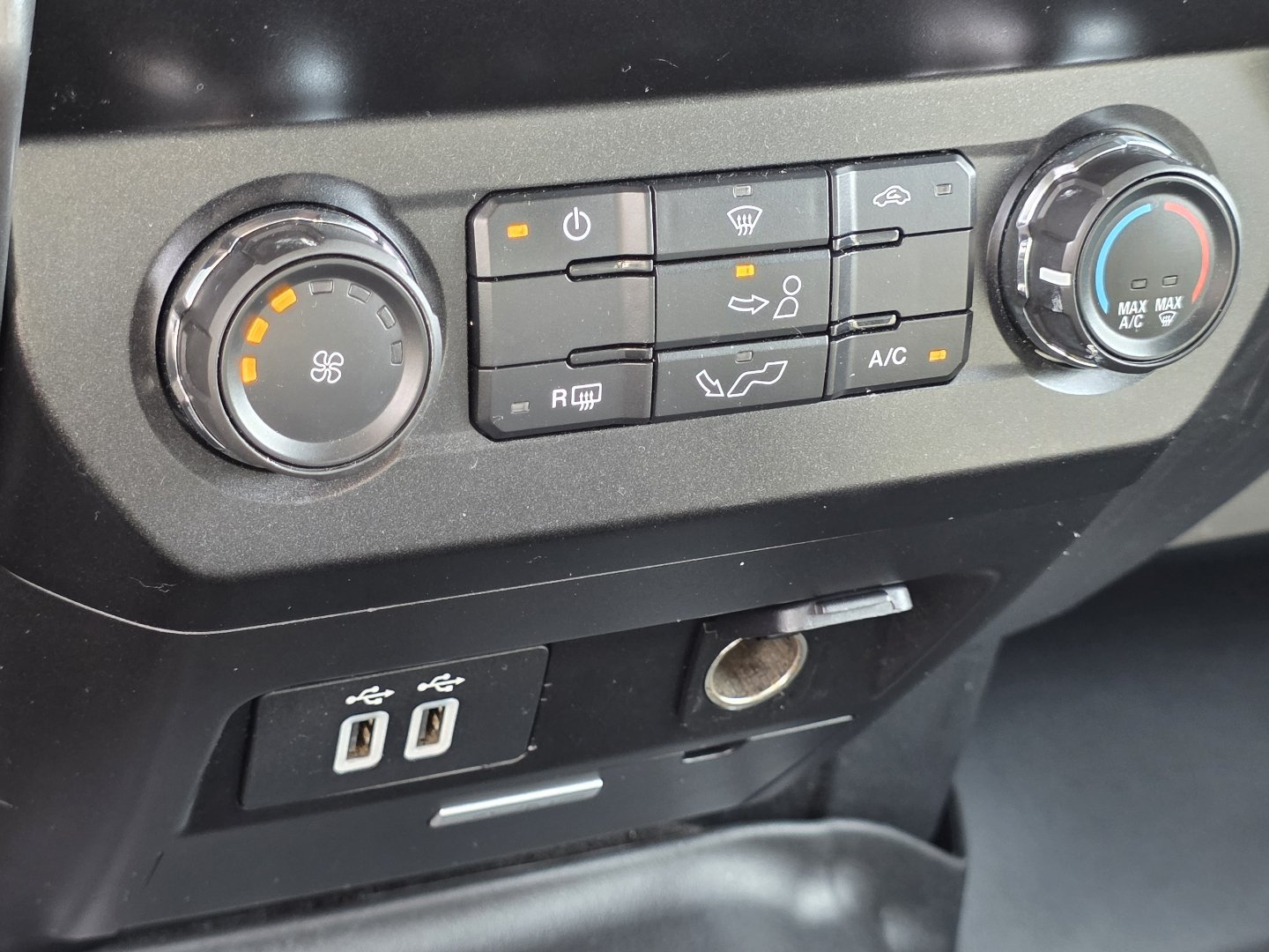 Used 2018 Ford F150 XLT AWD/4WD image 6
