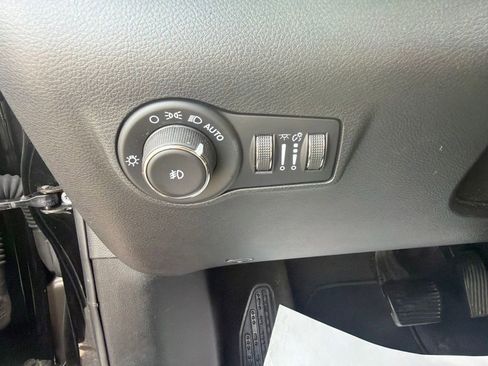 Used 2024 Jeep Compass Limited AWD/4WD image 34