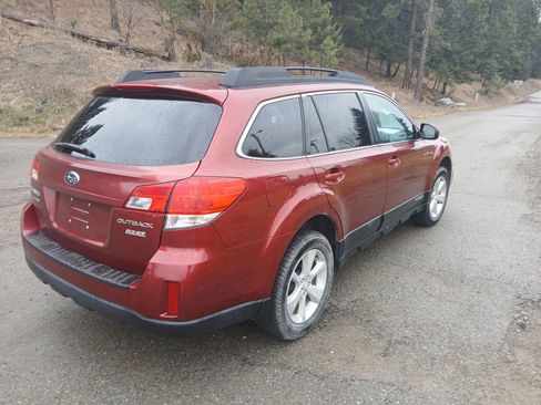 Used 2013 Subaru Outback 2.5i Premium w/ All-Weather Pkg image 4