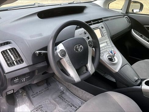 Used 2013 Toyota Prius Two FWD image 18