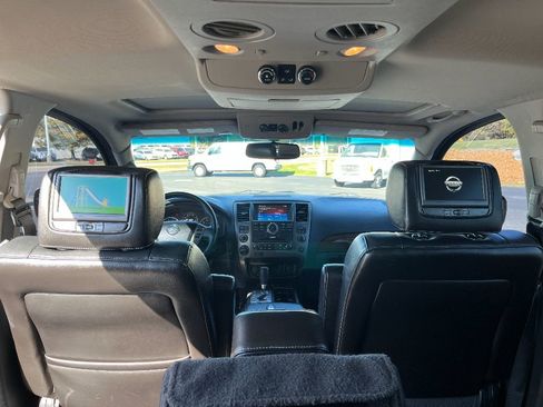 Used 2015 Nissan Armada Platinum image 23
