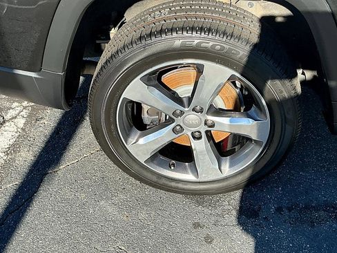 Used 2021 Jeep Grand Cherokee L Limited image 9