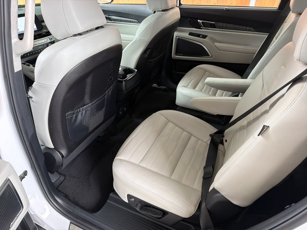 Used 2024 Kia Telluride SX Prestige AWD/4WD image 32