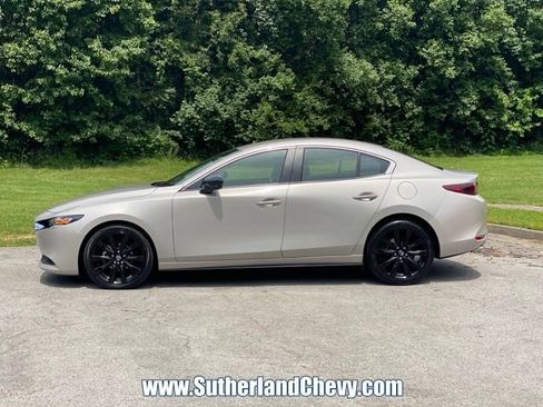 Used 2024 MAZDA MAZDA3 s FWD image 4